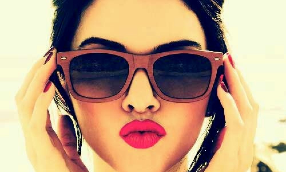Deepika_Padukone_Pout