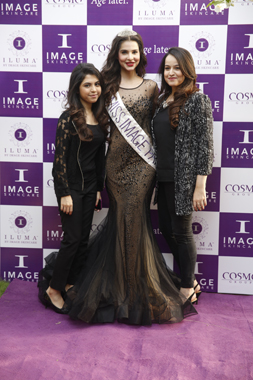 Kanwal Raza, Sana Sarfraz & Nadia Sahar