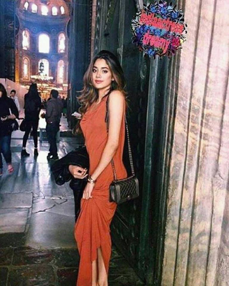 jhanvi kapoor 23