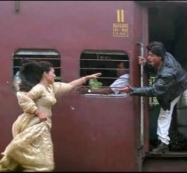 Ranveer Singh Recreates DDLJ Train Scene With his Antics