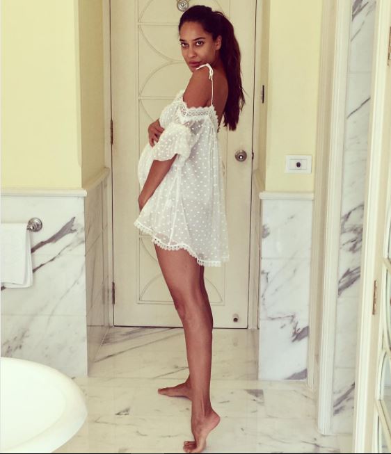 Lisa Haydon Pregnant 4