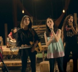 Shukriya Maa – Meesha Shafi Rocked Again On Mother’s Day Song