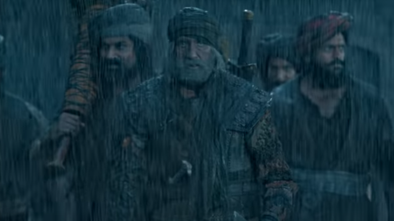 Thugs of hindostan trailer 25